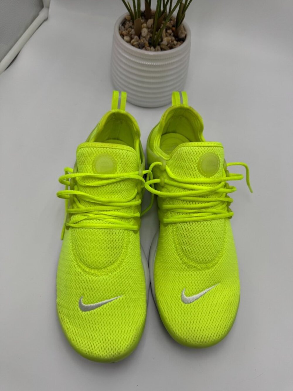 Nike Air Presto 878068-700 Athletic Sneaker Women's 10 Green Mesh Tennis Ball - Picture 2 of 16